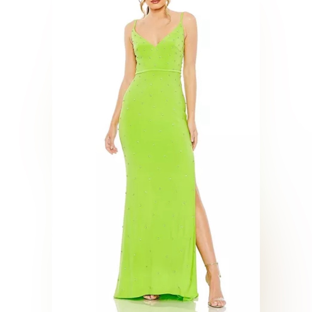 Mac Duggal Women's Ieena Rhinestone Embellished V-Neck Gown size 8 NWT